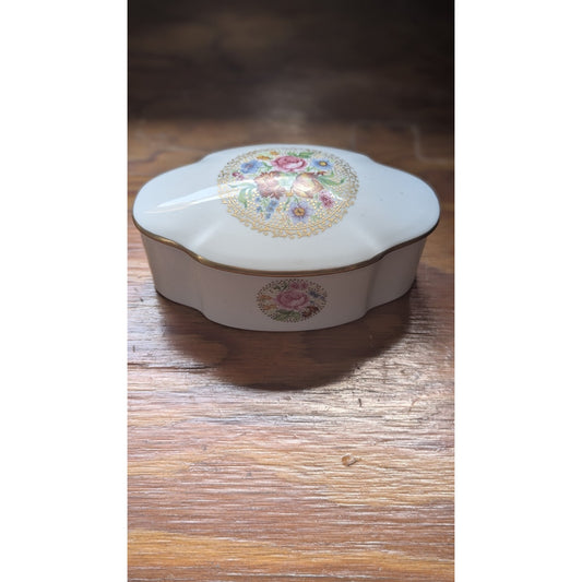 Vintage Limoges France Porcelaine Malbec Trinket Box 18th Century Louvre Decor