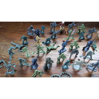 Plastic Civil War Toy Soldier Lot 50+ Figures Cannon Horses Cavalry Infantry