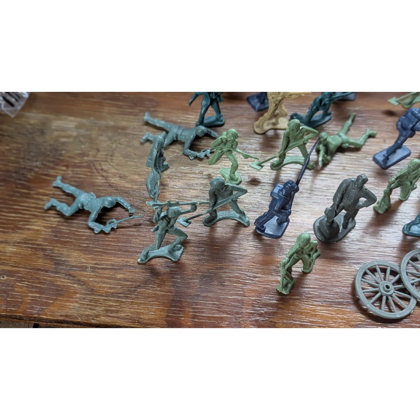 Plastic Civil War Toy Soldier Lot 50+ Figures Cannon Horses Cavalry Infantry