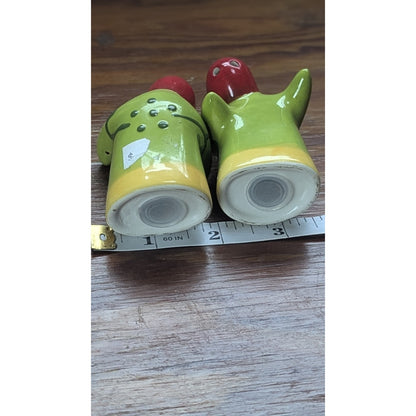 Vintage La Palma Canary Islands Cactus Tuna Hugging Salt Pepper Shakers Spain