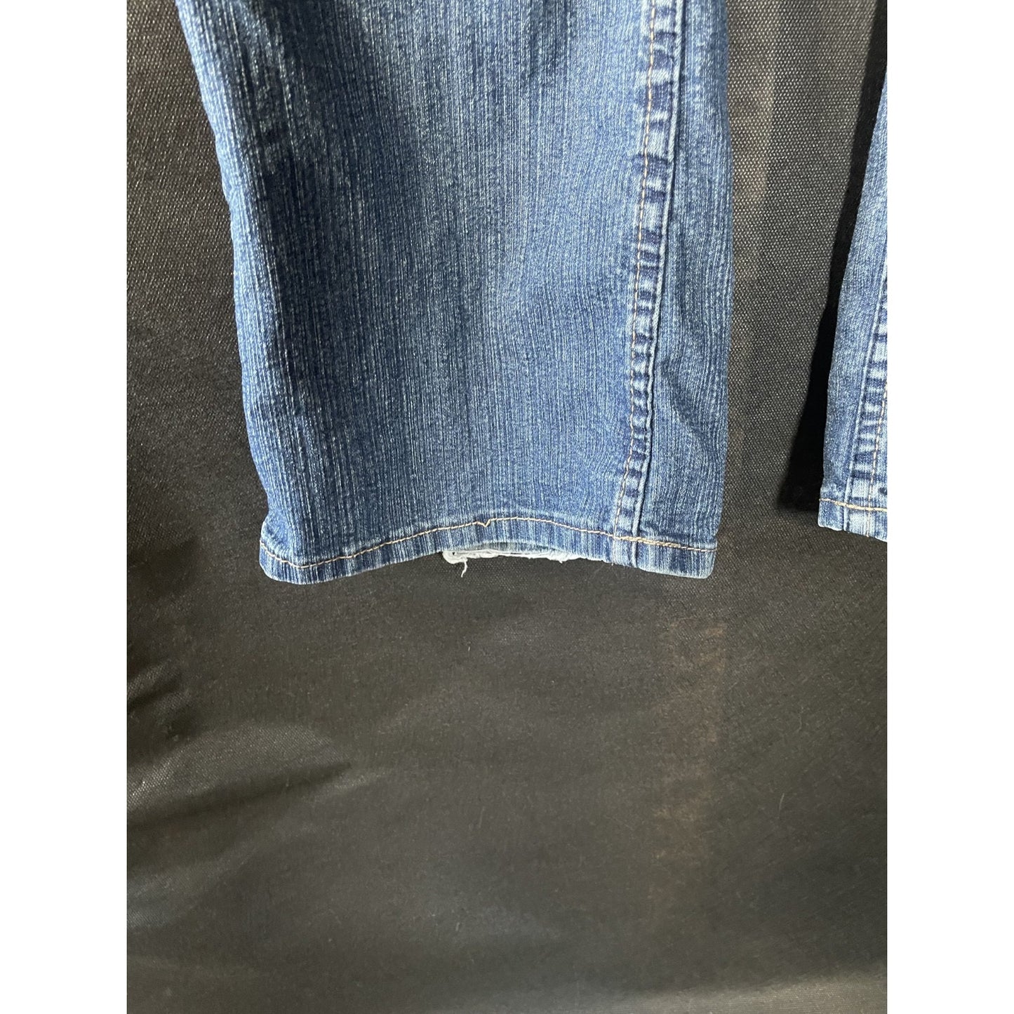 Royalty by YMI Bootcut Jeans Size 10 Medium Wash Stretch Embroidered Pockets