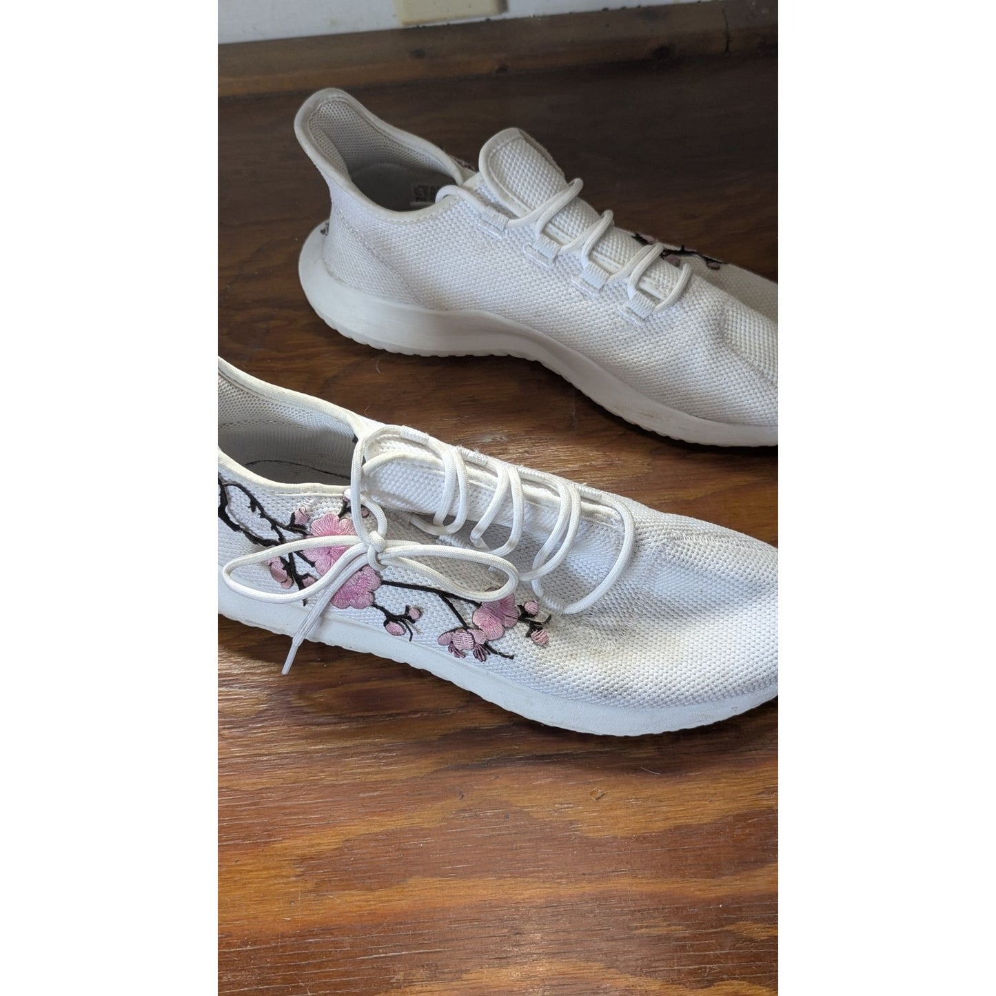 Adidas Tubular Shadow White Sakura Cherry Blossom Embroidery Mens Size 10 UK 9.5