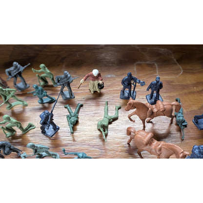 Plastic Civil War Toy Soldier Lot 50+ Figures Cannon Horses Cavalry Infantry