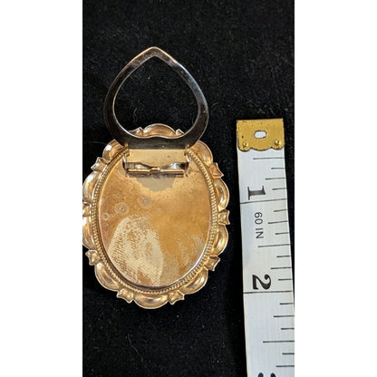 Vtg Gold Tone Faux Shell Cameo Flower Floral White Iridescent Scarf Clip