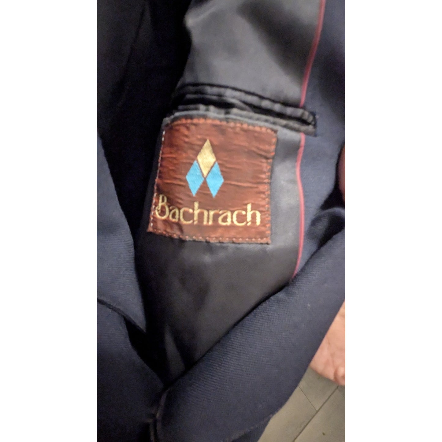Bachrach Blazer Navy Blue Gold Buttons Business Size 40R Chest:40 Length:30