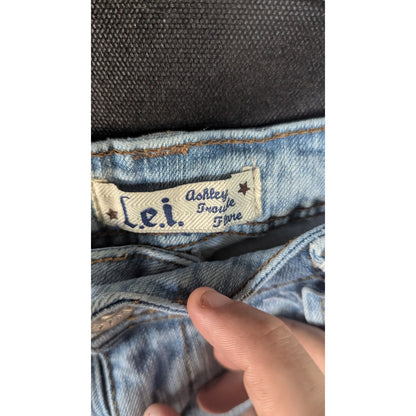 LEI Ashley Trouble Flare Jeans Juniors Light Wash Y2K Low Rise 29" Inseam